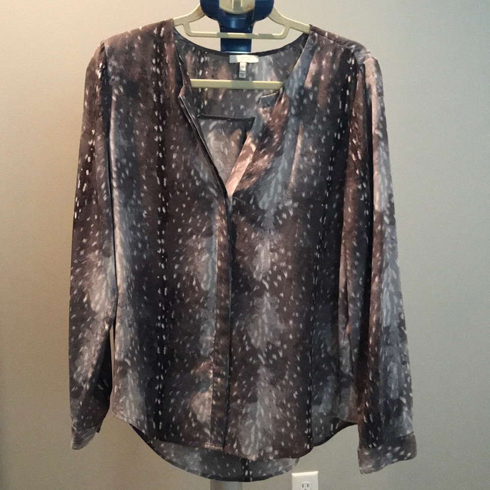 Joie blouse great condition gorgeous grey print